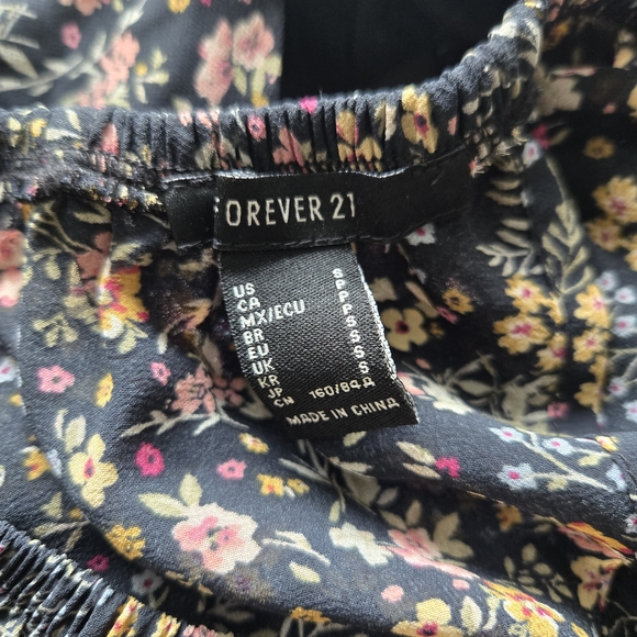 Forever 21 Ditsy Floral Back Cutout Peasant Sleeve Mini Dress - Picture 12 of 13